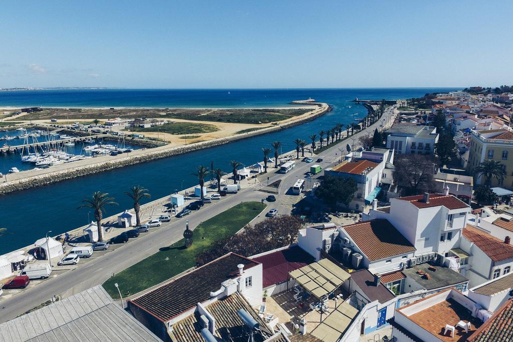 Boutique Taghostel Lagos Bagian luar foto