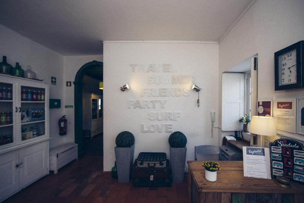 Boutique Taghostel Lagos Bagian luar foto
